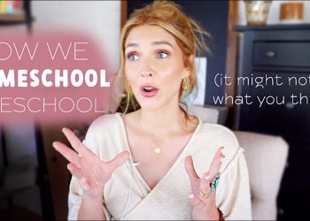 How We Homeschool Preschool + What "Curriculum" We Use // (it might not be what you think!)